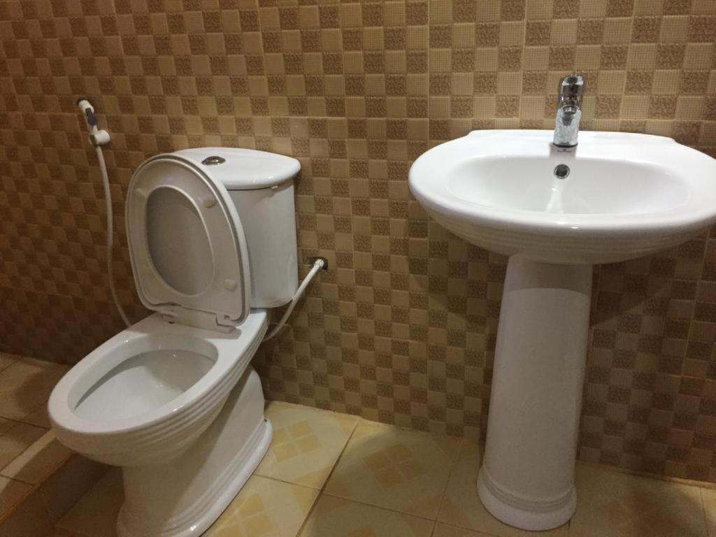 Mafia Neptune Villa Lodge Utende Екстериор снимка