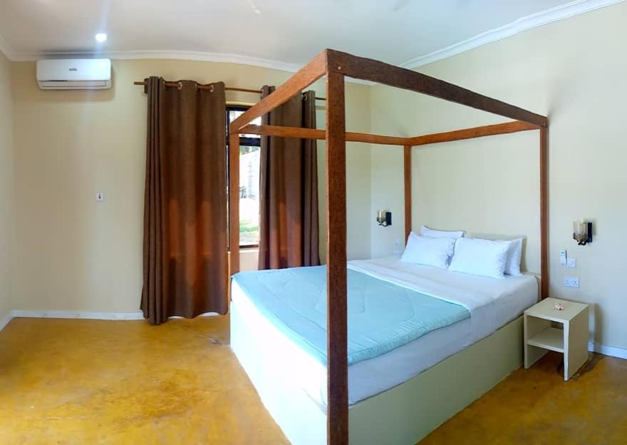 Mafia Neptune Villa Lodge Utende Екстериор снимка