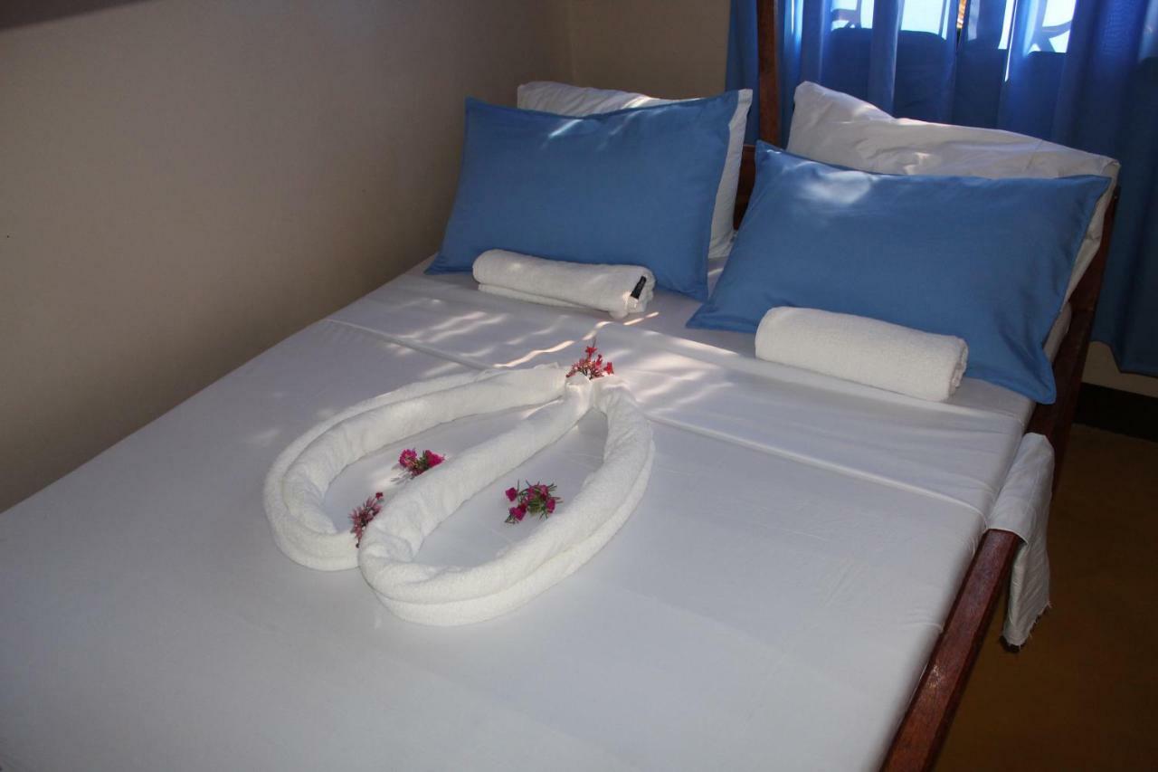 Mafia Neptune Villa Lodge Utende Екстериор снимка