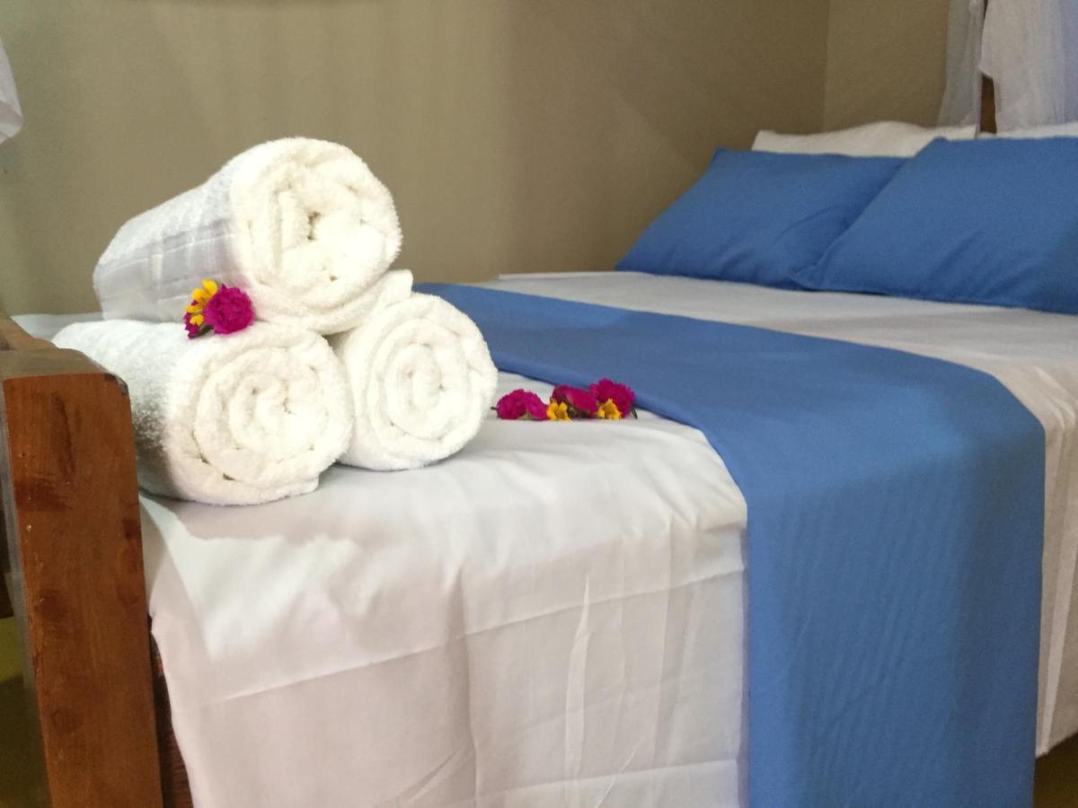 Mafia Neptune Villa Lodge Utende Екстериор снимка